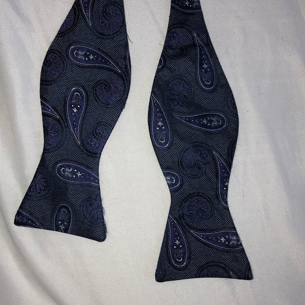 Mens bow tie
